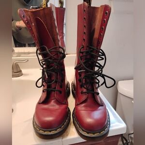 Women's Red 1914 Dr. Marten Boots Sz 8